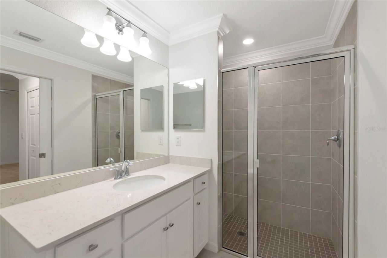 18114 Gawthrop Drive , Unit 107, Lakewood Ranch, FL 34211 Photo