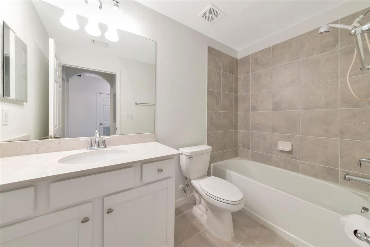 18114 Gawthrop Drive , Unit 107, Lakewood Ranch, FL 34211 Photo