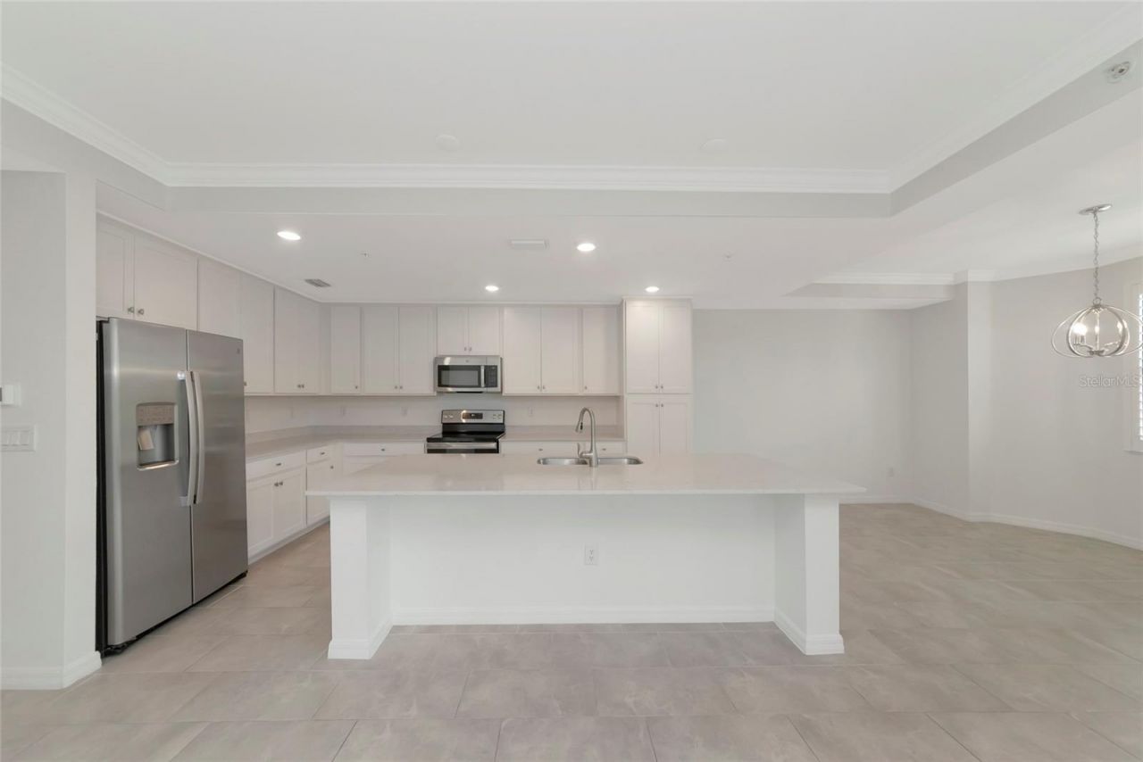 18114 Gawthrop Drive , Unit 107, Lakewood Ranch, FL 34211 Photo