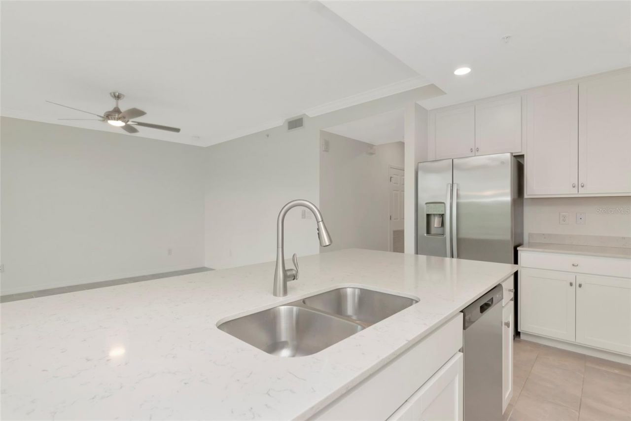 18114 Gawthrop Drive , Unit 107, Lakewood Ranch, FL 34211 Photo