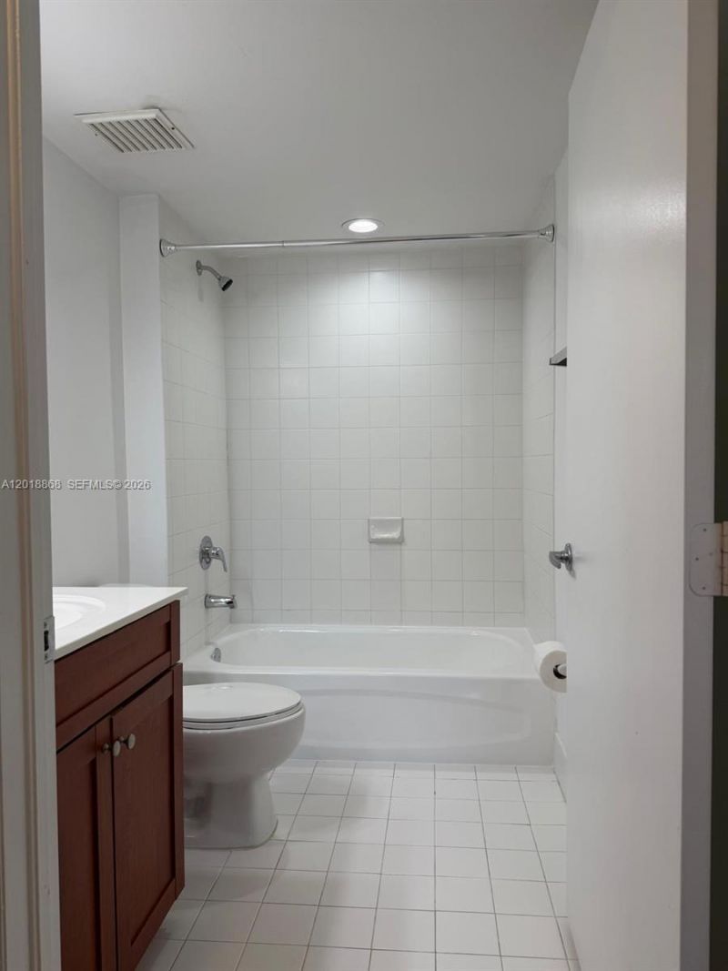 36 NW 6th Ave, Unit 1108, Miami, FL 33128 Photo