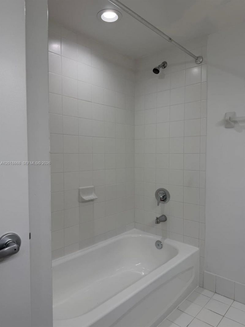 36 NW 6th Ave, Unit 1108, Miami, FL 33128 Photo