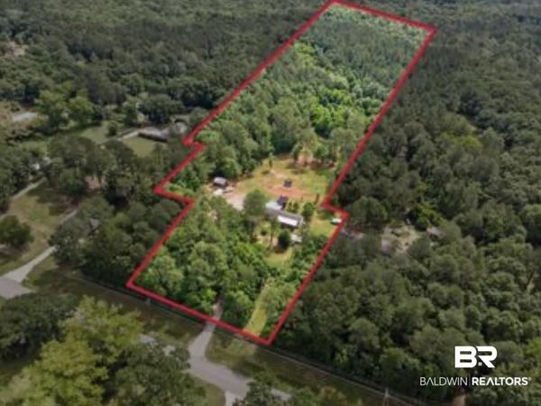 24928 County Road 71, Robertsdale, AL 36567