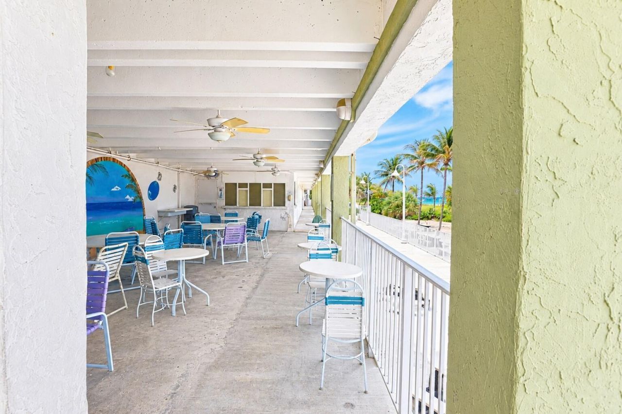 101 Briny Avenue, Unit 401, Pompano Beach, FL 33062 Photo