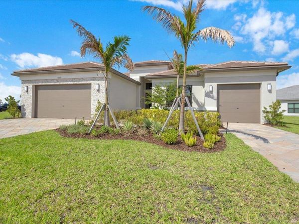12227 SW Twin Springs Drive, Port St. Lucie, FL 34987