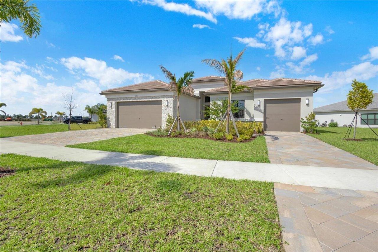 12227 SW Twin Springs Drive, Port Saint Lucie, FL 34987 Photo