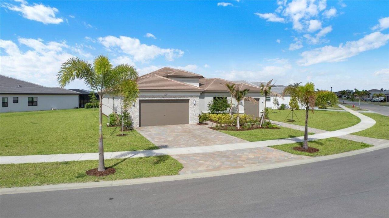 12227 SW Twin Springs Drive, Port Saint Lucie, FL 34987 Photo