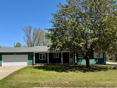 610 W Elizabeth Street, Edgerton, MN 56128