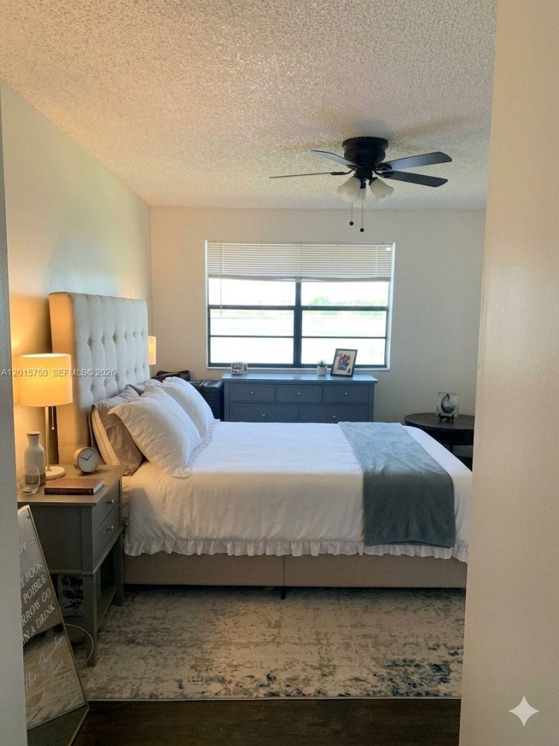 341 Ives Dairy Rd , Unit 341-06, Miami, FL 33179 Photo