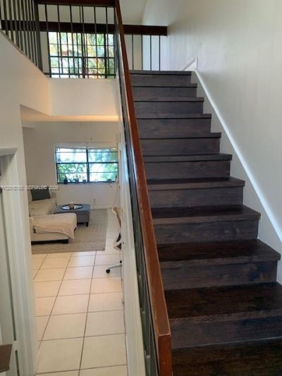 341 Ives Dairy Rd , Unit 341-06, Miami, FL 33179 Photo