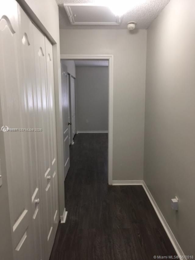 16614 NW 72nd Pl , Miami Lakes, FL 33014 Photo