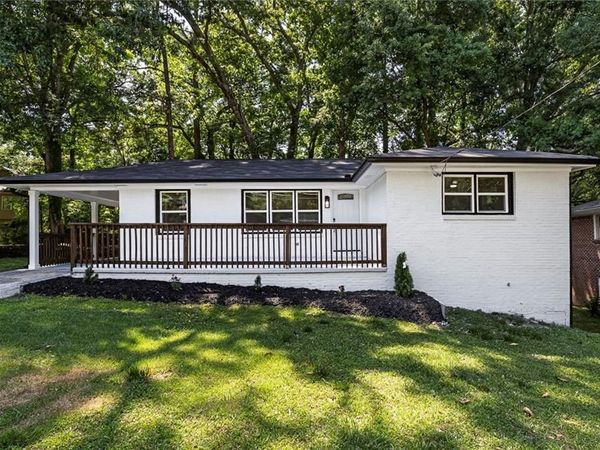 202 Oakcliff Court NW, Atlanta, GA 30331