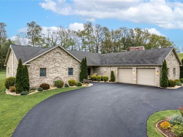 361 Freeport Rd, Butler, PA 16002