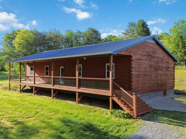 196 Cecil Smith Road, Hustonville, KY 40437