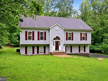 25 HIGH KNOB COURT, FRONT ROYAL, VA 22630