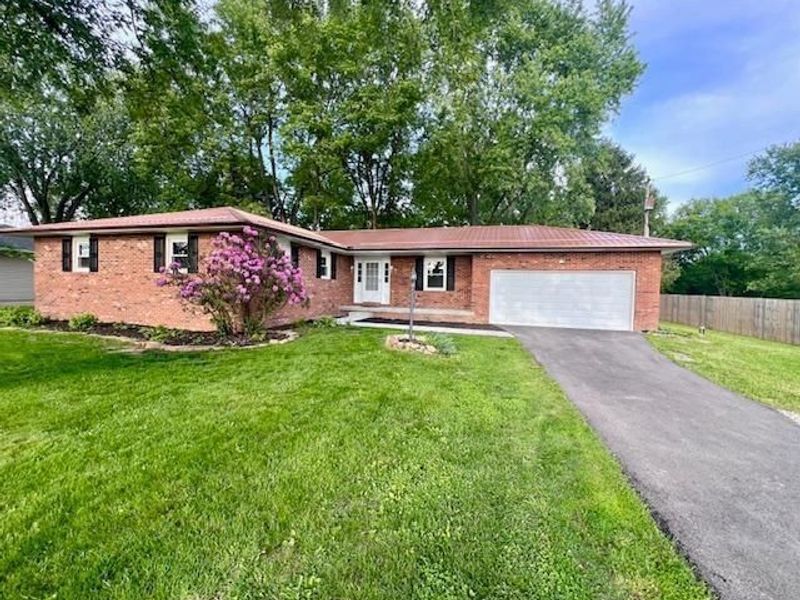 4019 Mink Street SW, Pataskala, OH 43062 Photo 1