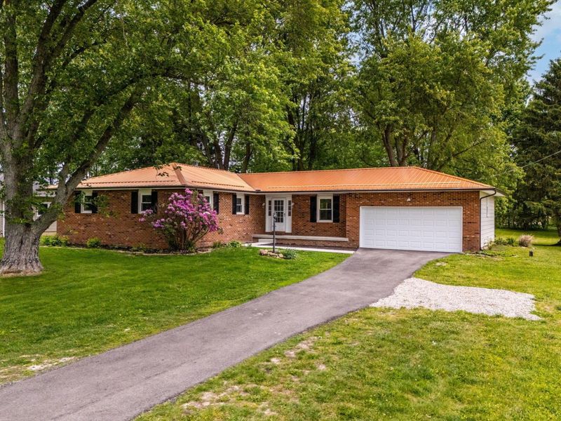 4019 Mink Street SW, Pataskala, OH 43062 Photo 2