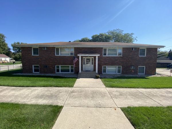 275 E Prairie Street , Manhattan, IL 60442