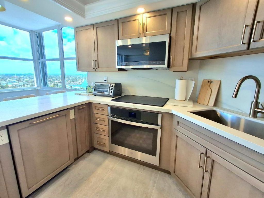 1340 S Ocean Boulevard, Unit 1808, Pompano Beach, FL 33062 Photo