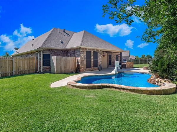 306 Tottenham Court , Bossier City, LA 71111