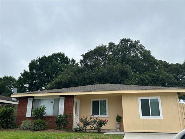 5257 WARWICK Drive, Marrero, LA 70072