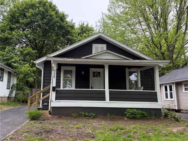 1228 Arnold Avenue, Akron, OH 44305 Photo 1