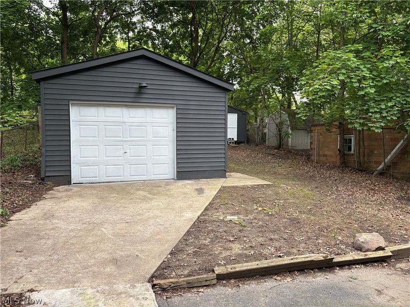 1228 Arnold Avenue, Akron, OH 44305 Photo 3