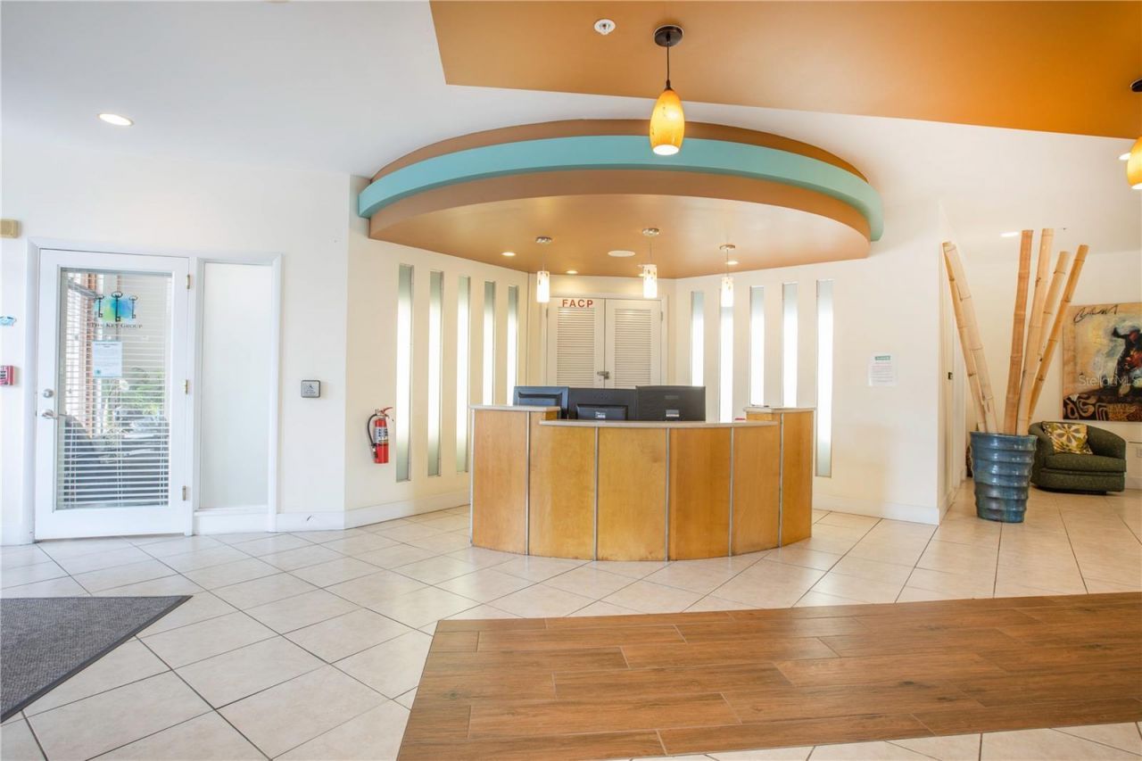 470 3rd Street S, Unit 613, Saint Petersburg, FL 33701 Photo