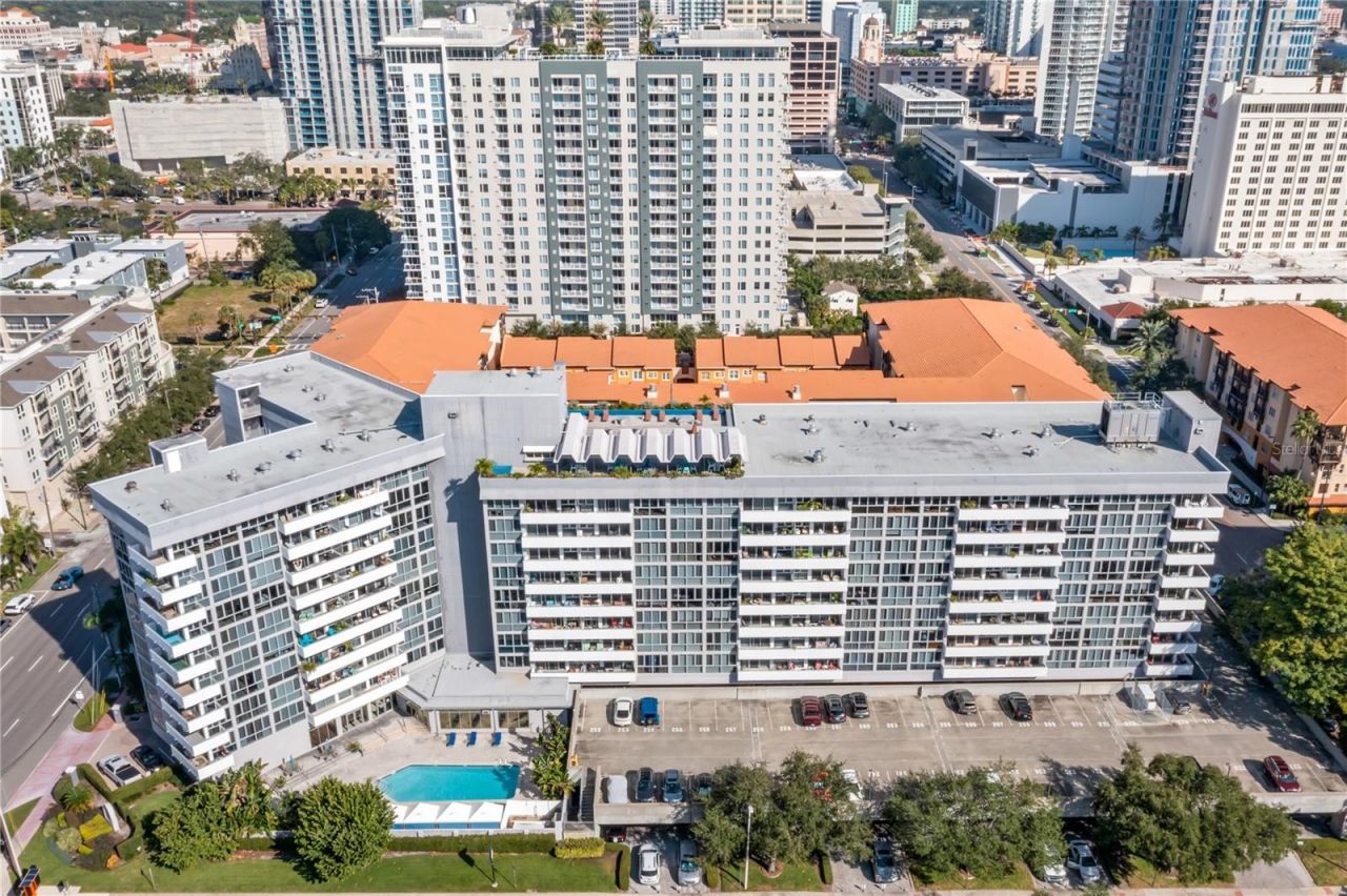 470 3rd Street S, Unit 613, Saint Petersburg, FL 33701 Photo