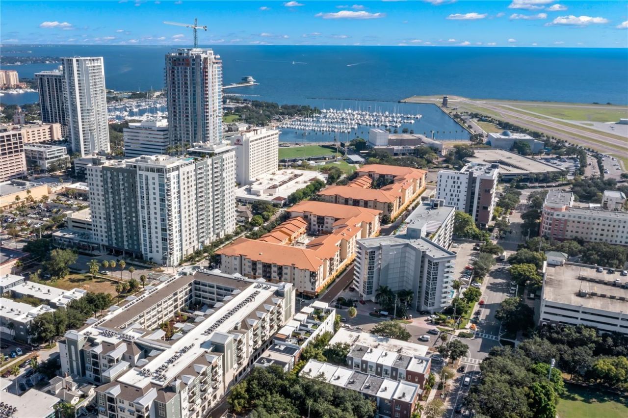 470 3rd Street S, Unit 613, Saint Petersburg, FL 33701 Photo