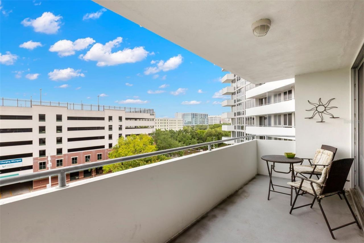 470 3rd Street S, Unit 613, Saint Petersburg, FL 33701 Photo