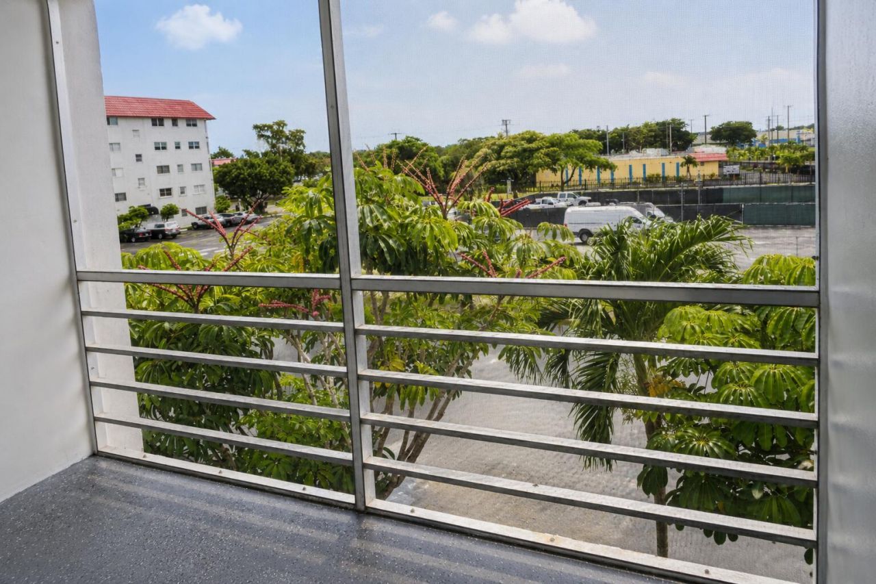 4880 NW 22nd Street, Unit 309, Lauderhill, FL 33313 Photo