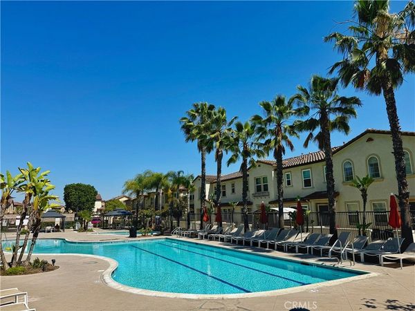 10522 Poinsettia Ln, Santa Fe Springs, CA 90670