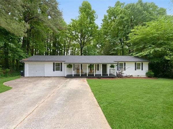 53 Mona Place, Dallas, GA 30132