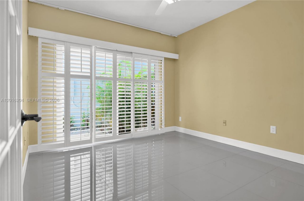 1301 N Riverside Dr, Unit 7, Pompano Beach, FL 33062 Photo