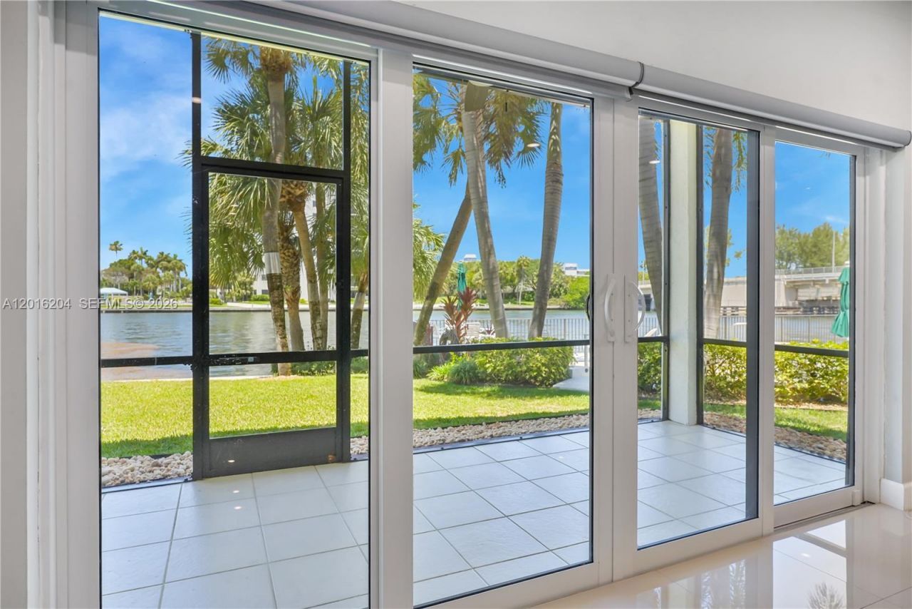 1301 N Riverside Dr, Unit 7, Pompano Beach, FL 33062 Photo