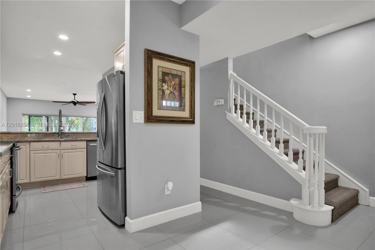1301 N Riverside Dr, Unit 7, Pompano Beach, FL 33062 Photo