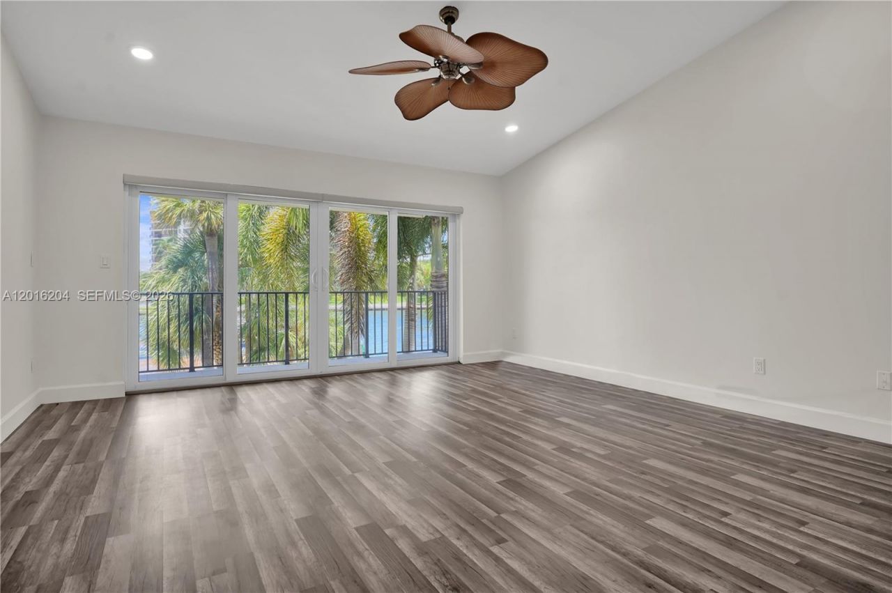 1301 N Riverside Dr, Unit 7, Pompano Beach, FL 33062 Photo