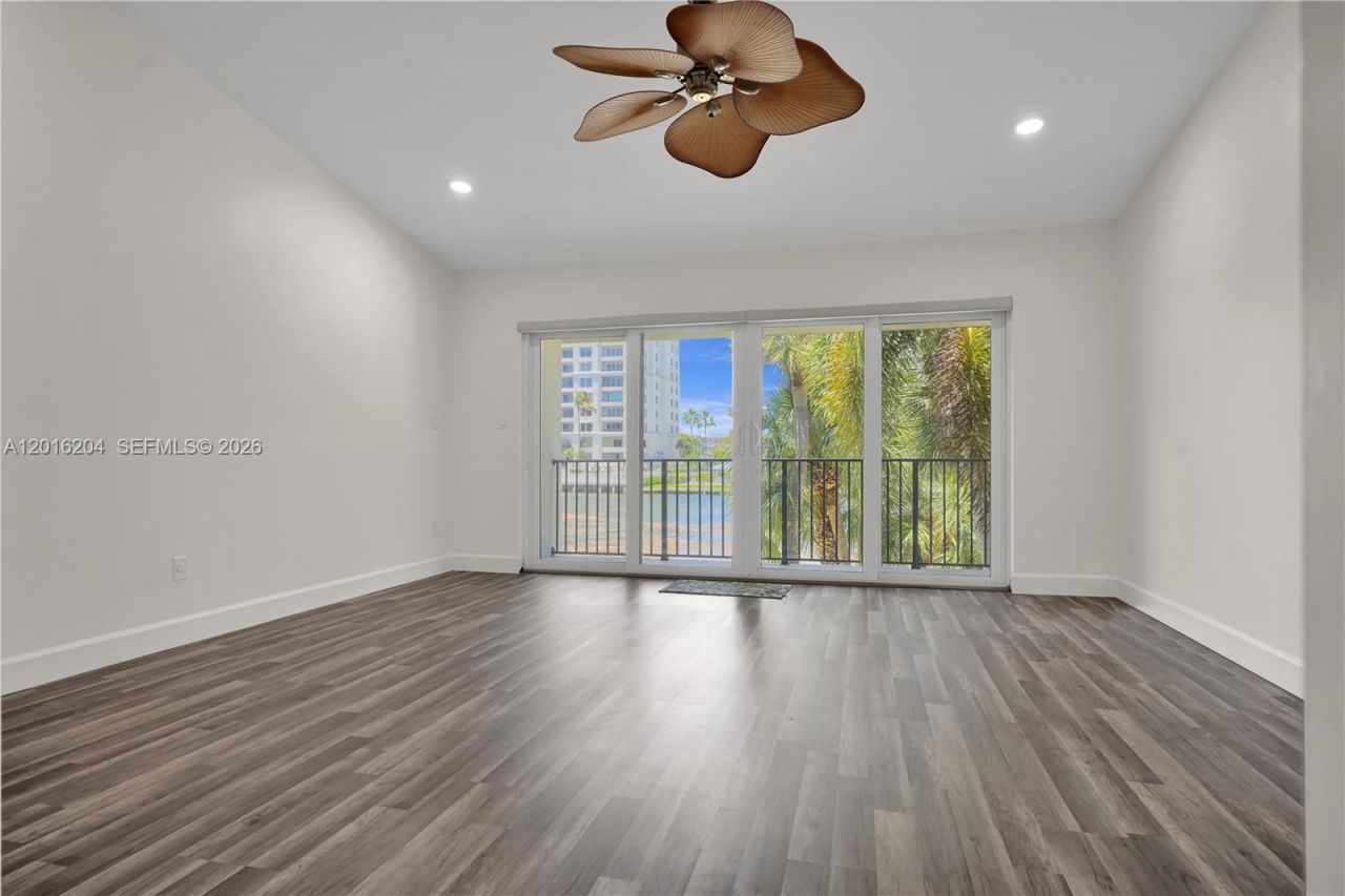 1301 N Riverside Dr, Unit 7, Pompano Beach, FL 33062 Photo