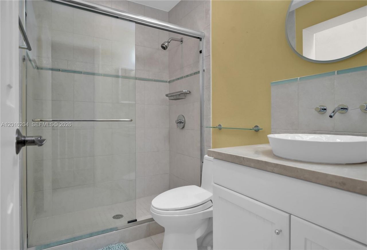 1301 N Riverside Dr, Unit 7, Pompano Beach, FL 33062 Photo