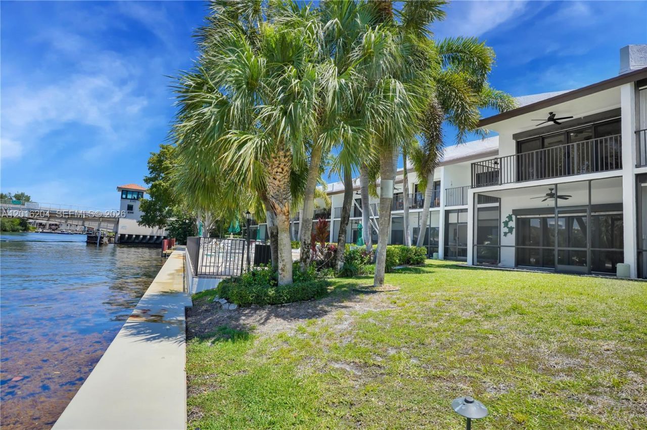 1301 N Riverside Dr, Unit 7, Pompano Beach, FL 33062 Photo