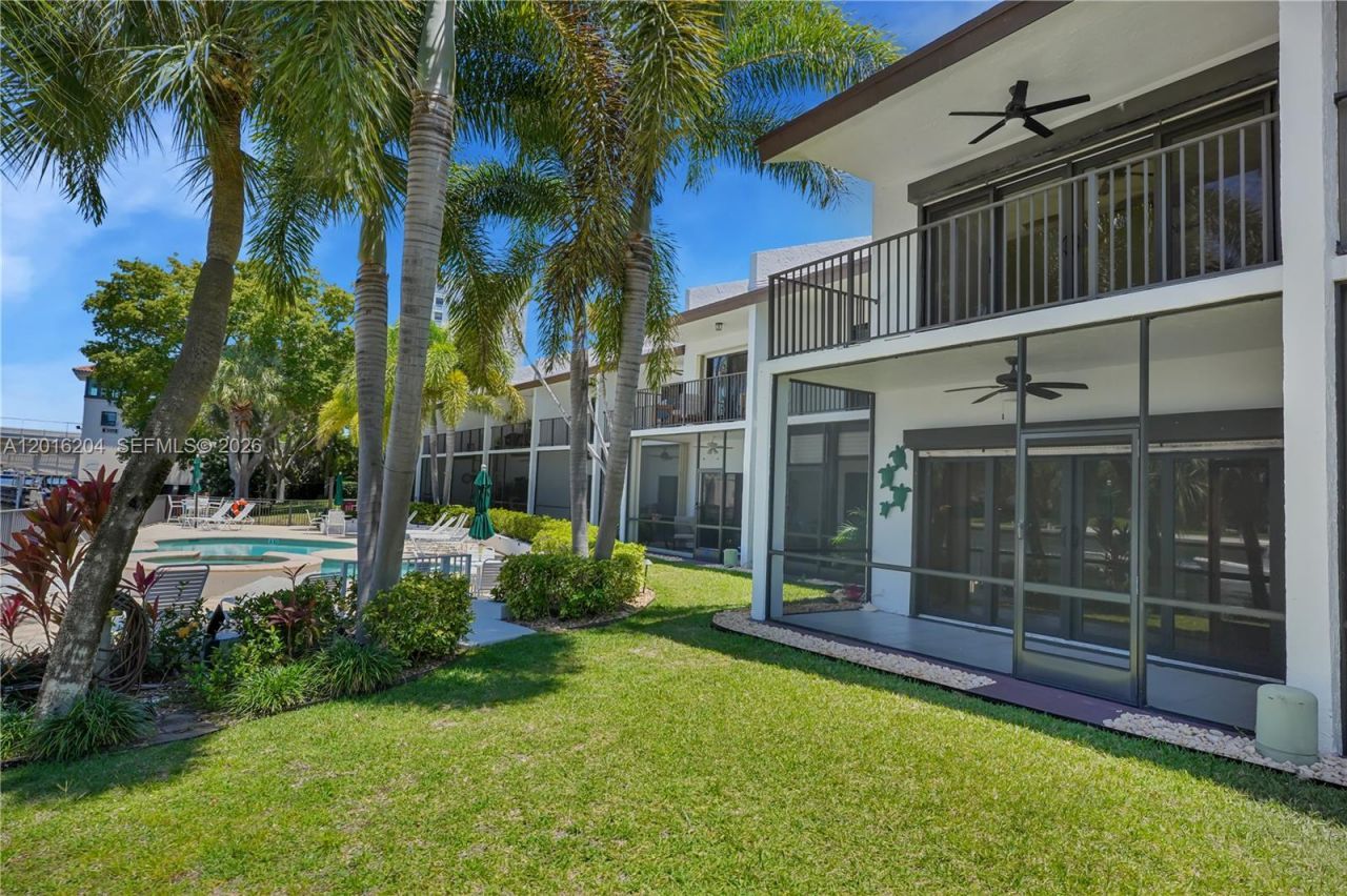 1301 N Riverside Dr, Unit 7, Pompano Beach, FL 33062 Photo