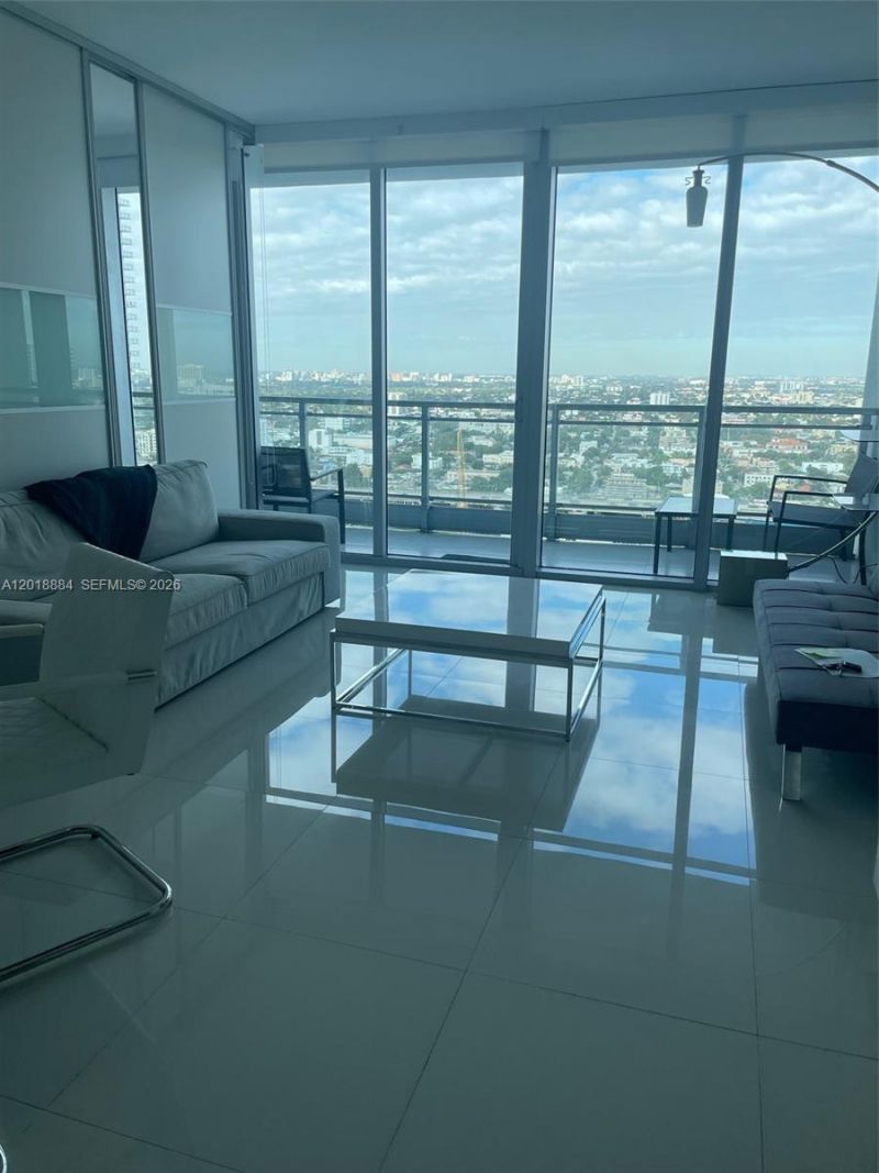 92 SW 3rd St, Unit 3008, Miami, FL 33130 Photo