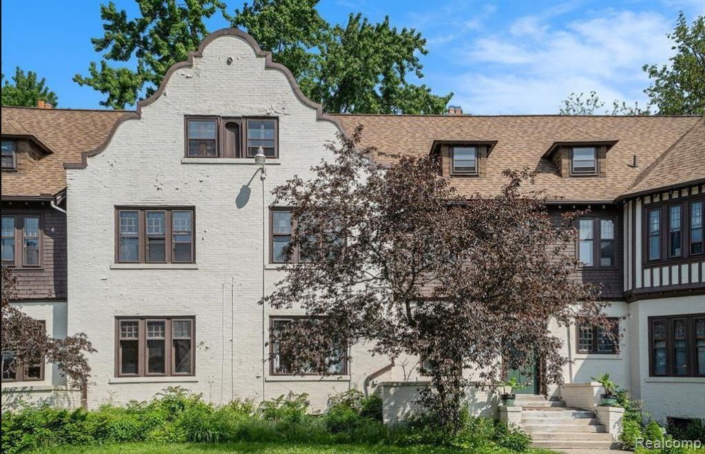 8123 E Lafayette Street, Detroit, MI 48214 Main Photo