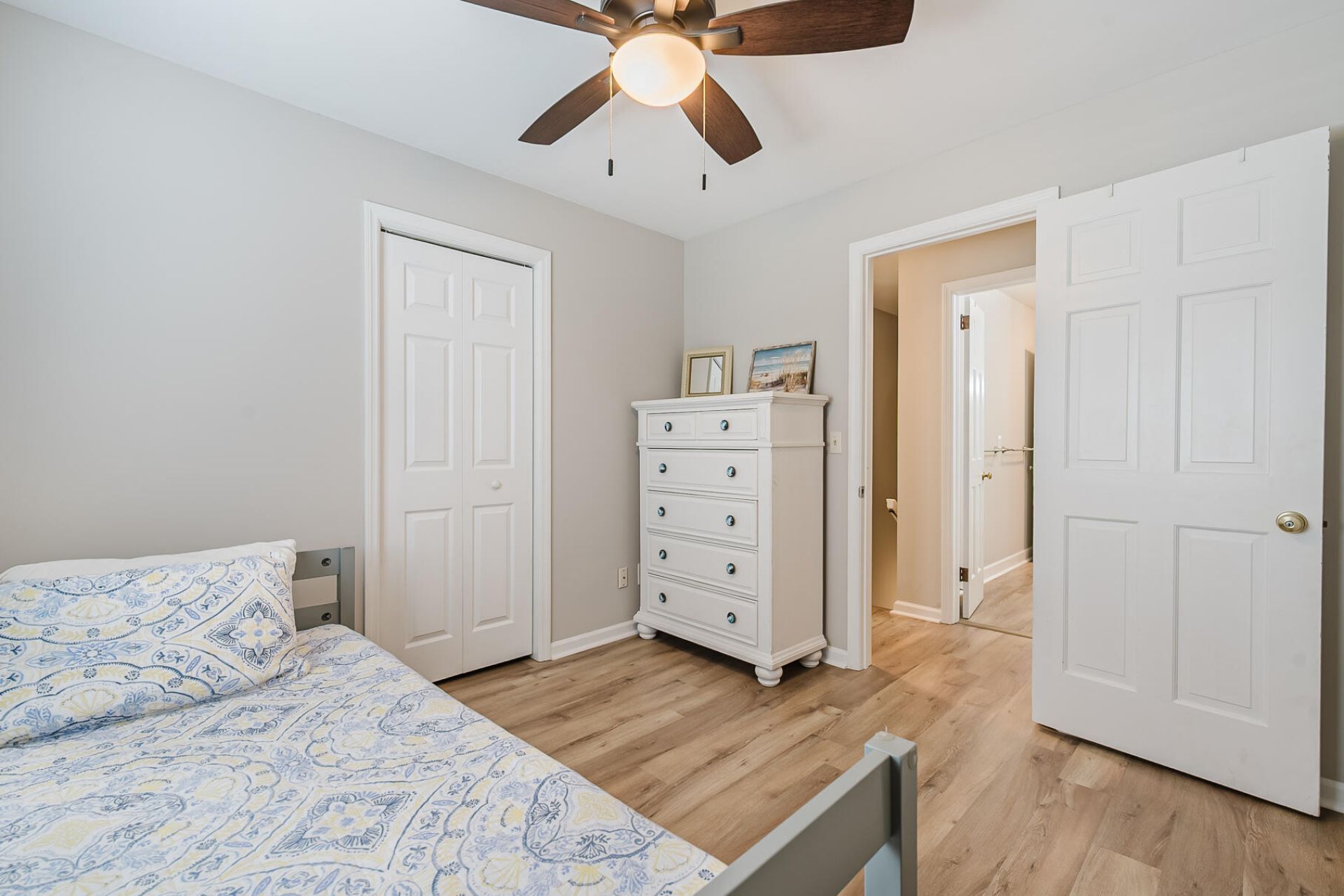 950 Cottingham Drive Photo 24