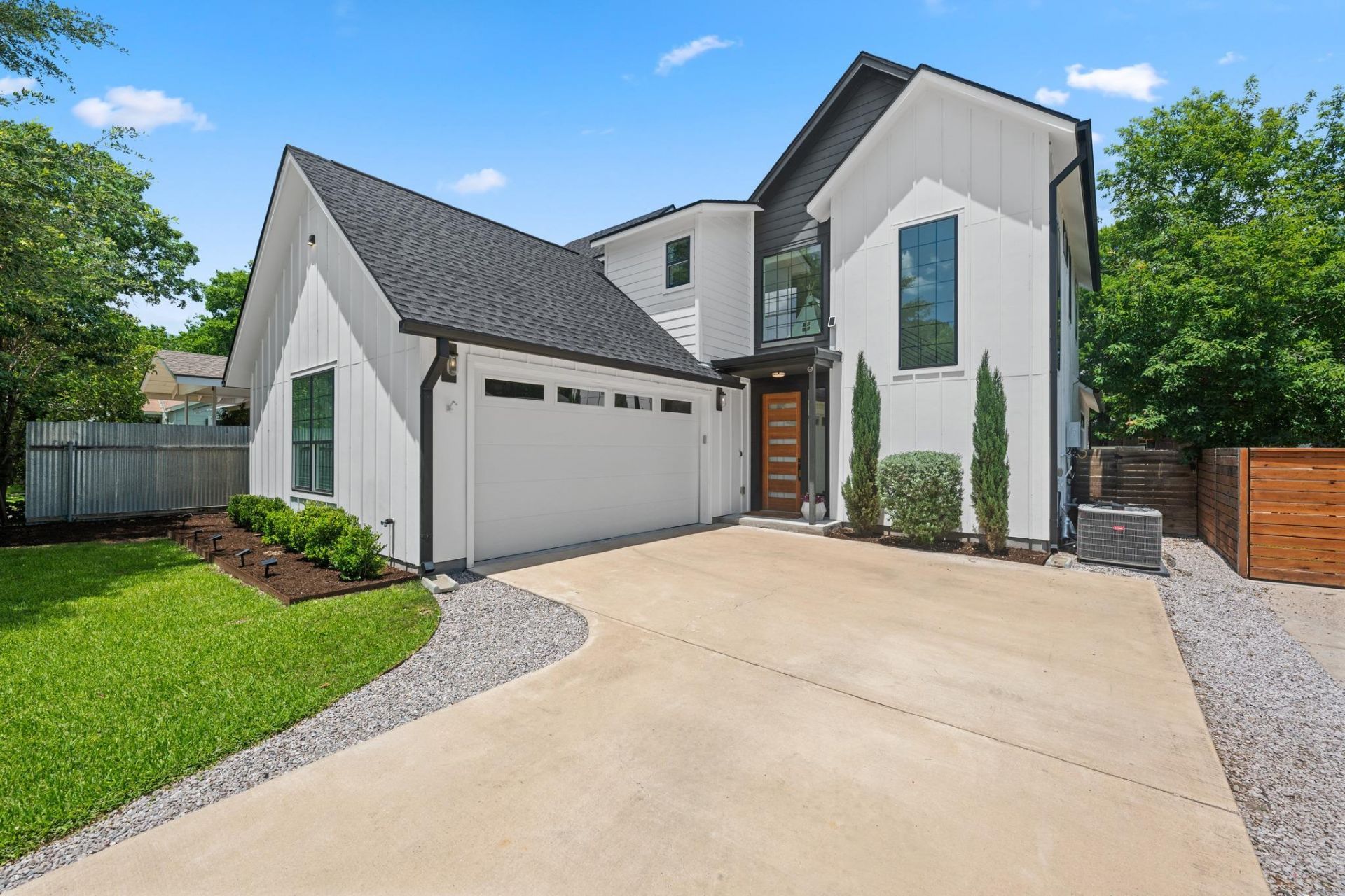 306 Nelray Blvd, Austin, TX 78751 Main Photo