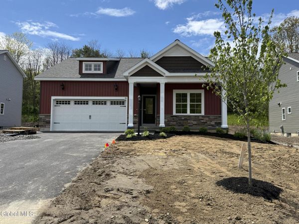 16 Quail Run, Voorheesville, NY 12186