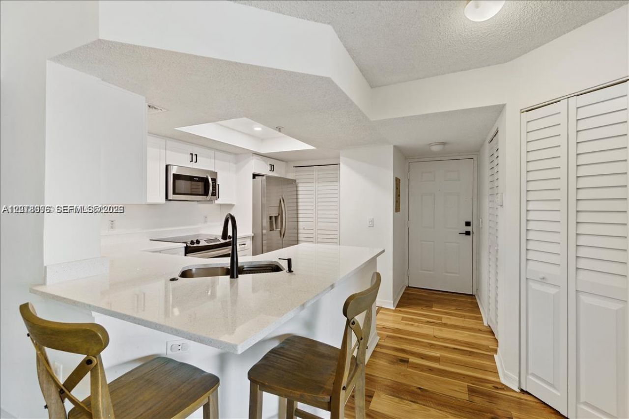 5065 Wiles Rd , Unit 308, Coconut Creek, FL 33073 Photo