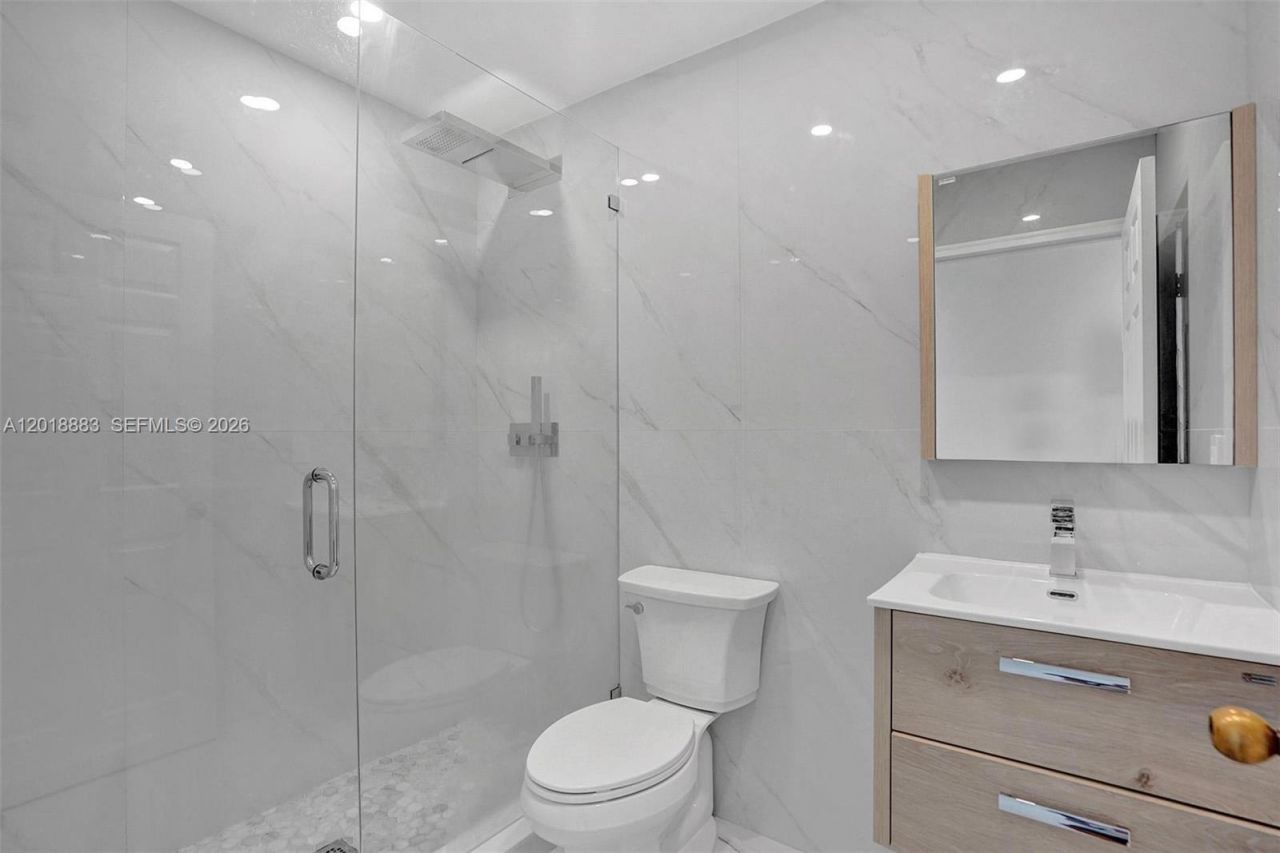 2266 NW 208th Ter , Pembroke Pines, FL 33029 Photo