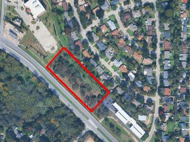 2332 Beverly Hills Drive, Fort Worth, TX 76114